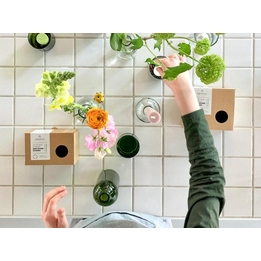 Overview second image: Fles vaas upcycled groen