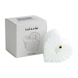 Overview second image: Kaars hart Luck in a box wit